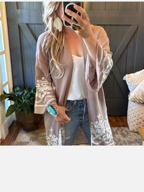 Embroidered Open-Front Kimono- Dusty Rose NWOT